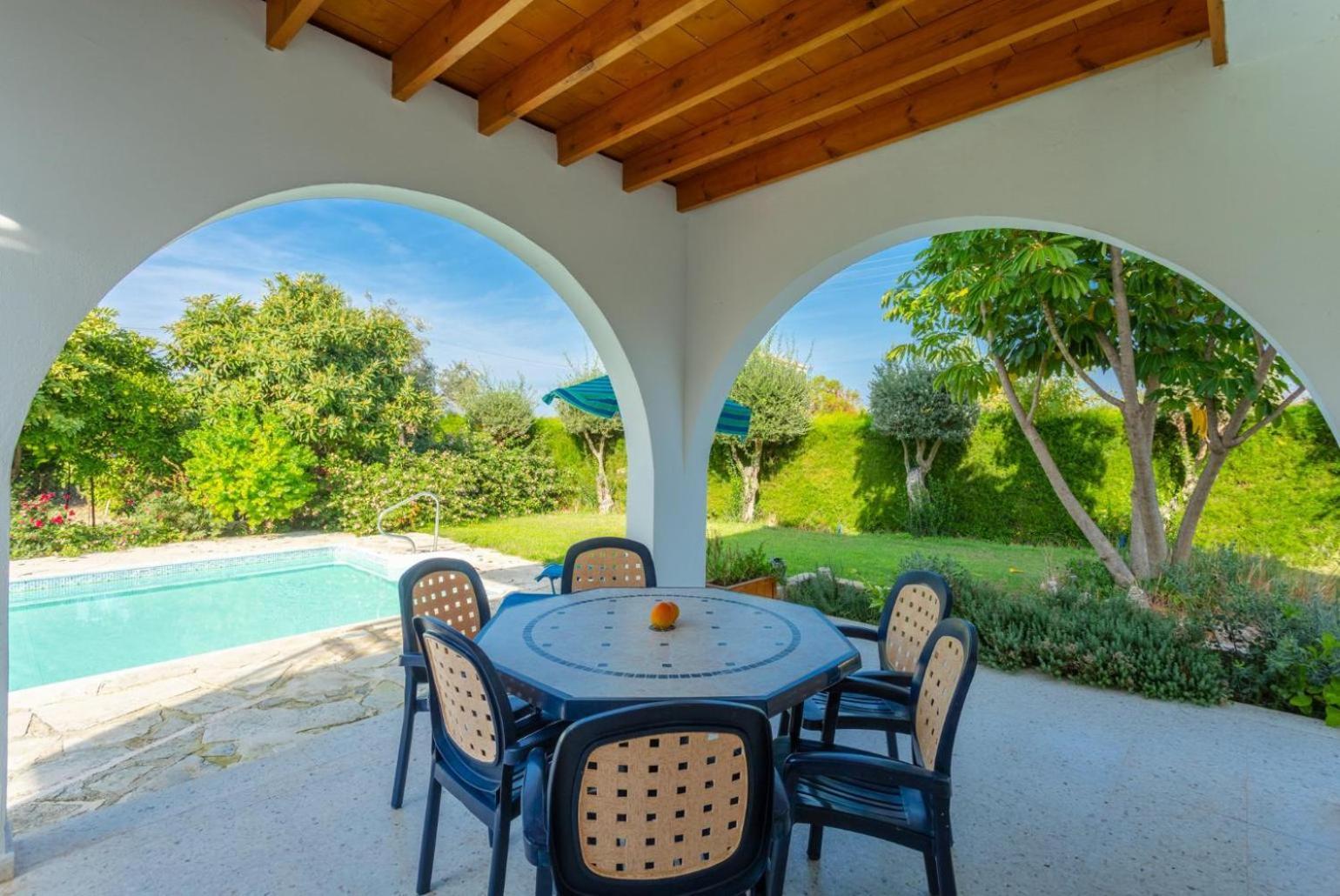 Sun Beach Villa Tria Polis Exterior photo